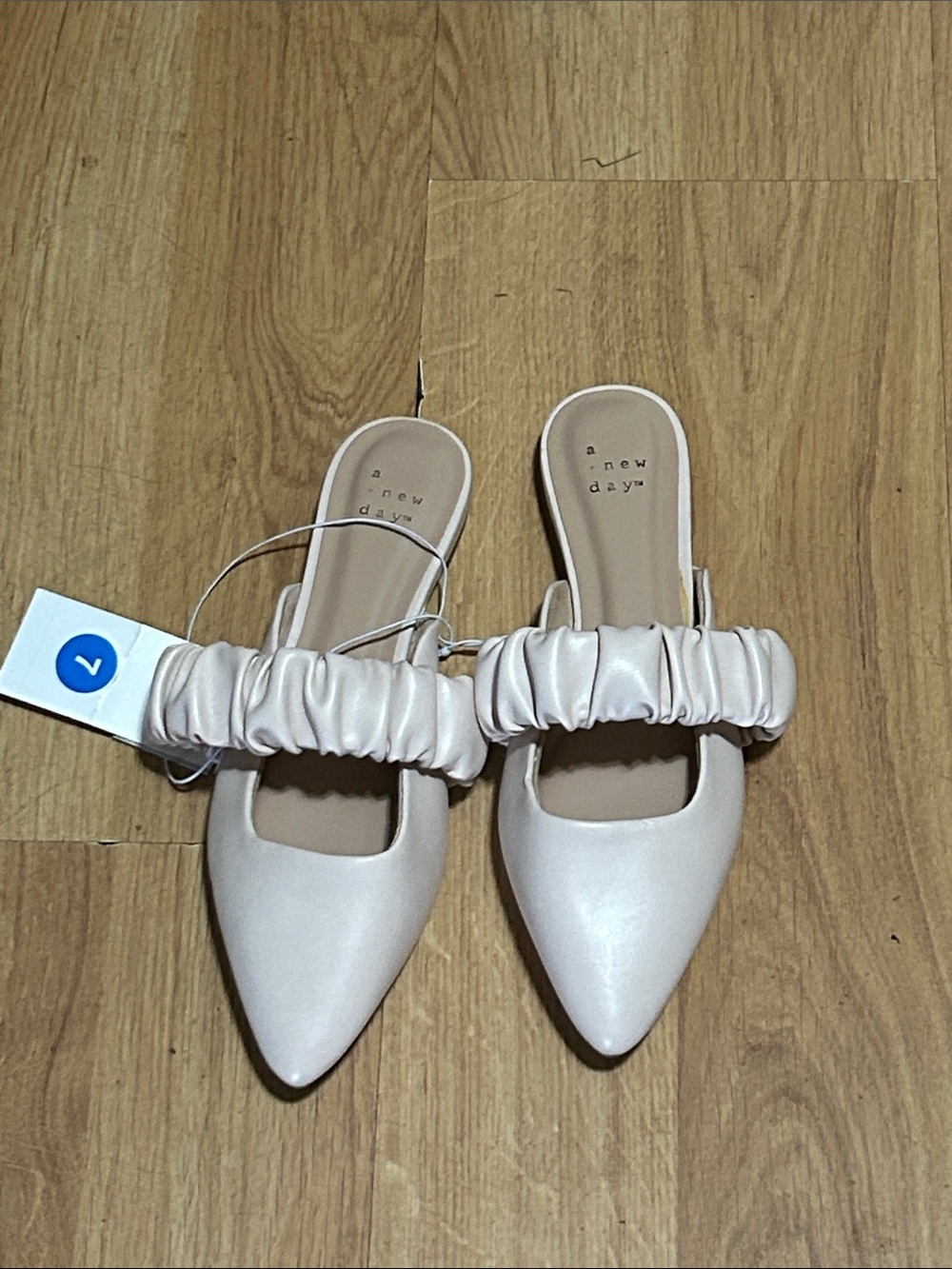 a new day Women's Pointed Ruched Strap Slide - Off White Size 7 NWT